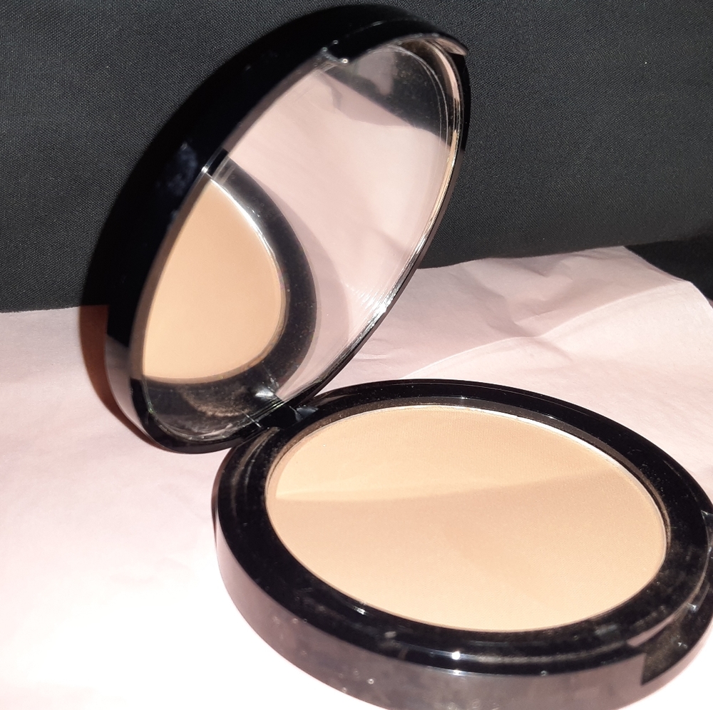 Aesthetica Bronzer in Sunset